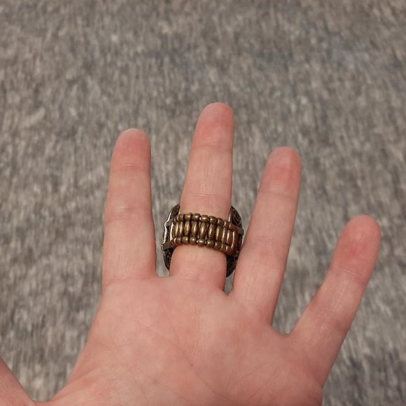 Bronze colored adjustable ring large green stone - Picture 2 of 5